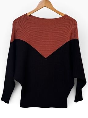 Cikikou Colorblock Chevron Knit Batwing Sweater Rust & Black One Size 🍂